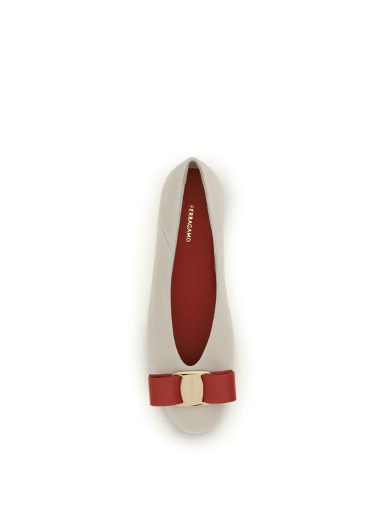 26SS 살바토레 페라가모 플랫 슈즈 782890 001 WHITE - SALVATORE FERRAGAMO