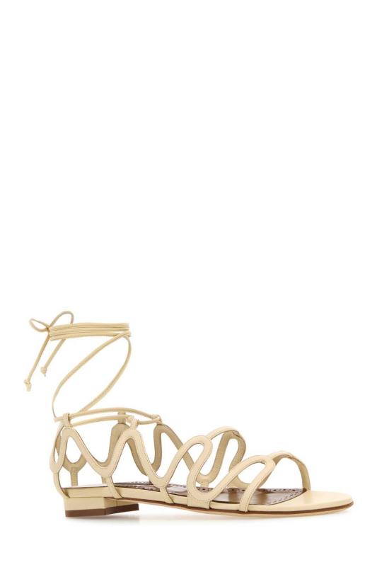  마놀로 블라닉 샌들 파우다  크림 - MANOLO BLAHNIK