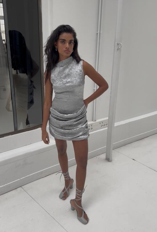  샘디 숏 원피스 사엠디 주름진 튤립 드레스 - SAEMDI