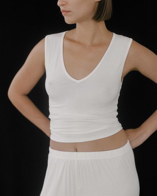  카이 인티메이츠 민소매 티셔츠 리클라인 쉘 탑 - KYE INTIMATES