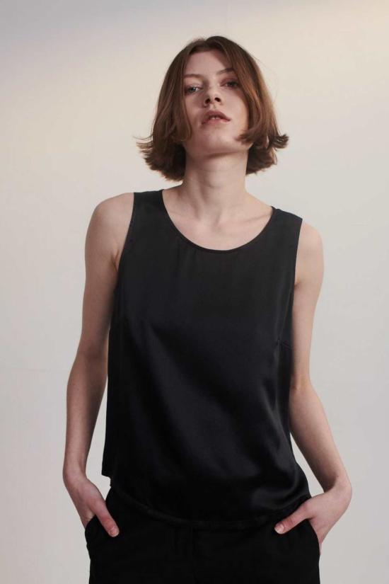  린제이 니콜라스 뉴욕 블라우스 린지 니콜라스 뉴욕 실크 쉘 탑 블랙