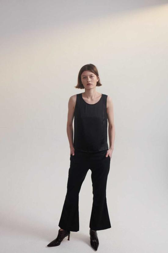  린제이 니콜라스 뉴욕 블라우스 린지 니콜라스 뉴욕 실크 쉘 탑 블랙 - LINDSAY NICHOLAS NEW YORK