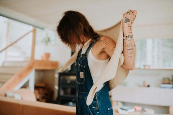  해피 프렌치 갱 머플러/스카프 핸드룸 무염색 알파카 로레트 숄 베이지 - HAPPY FRENCH GANG