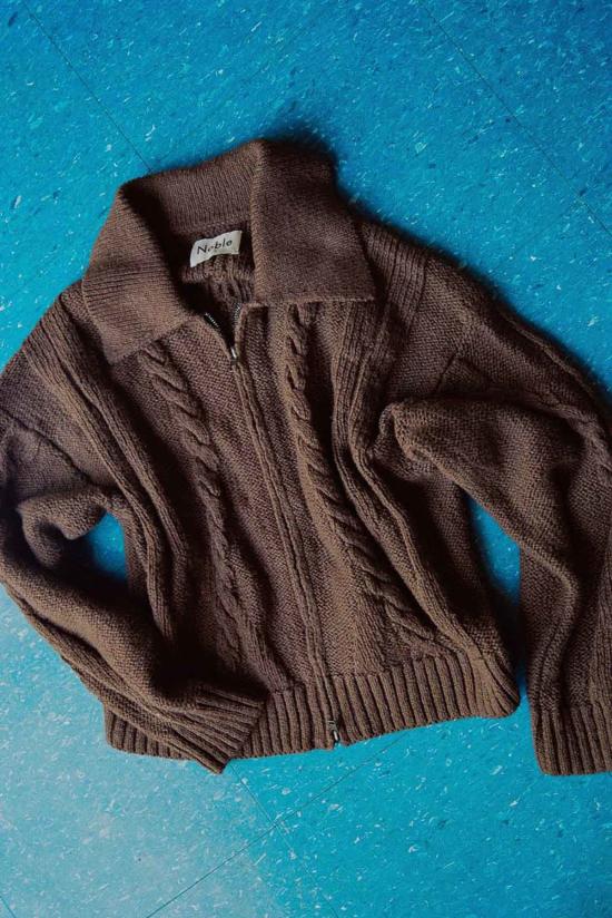  Noble 가디건 고급스러운 브레이드 니트  초콜릿 색상