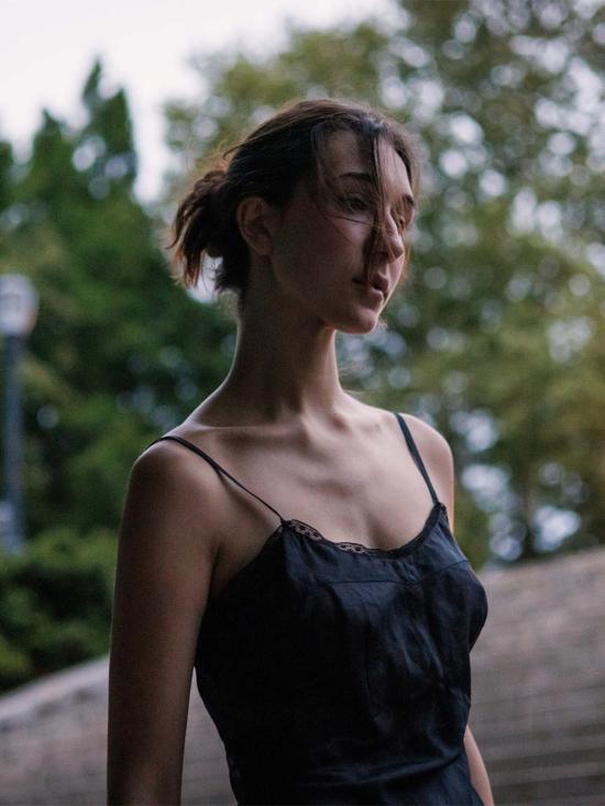  Erica Tanov 라운지 웨어 에리카 타노프 롤라 실크 슬립 드레스 블랙 - OTHER BRANDS