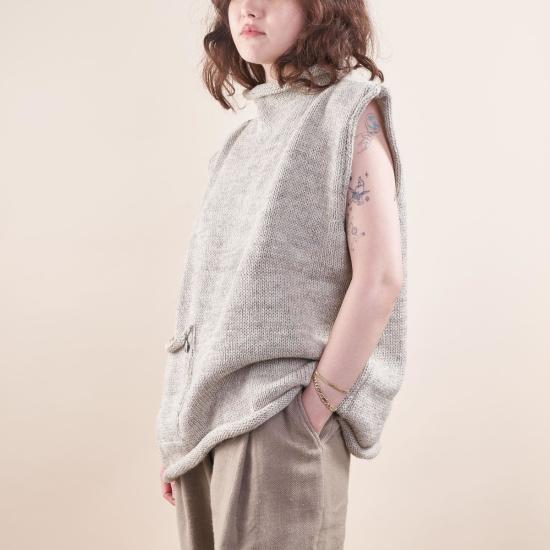  Xenia Telunts 베스트 크세니아 텔런츠 핸드니트 울 피셔맨  (염색 안 한 오트밀 색상) - OTHER BRANDS