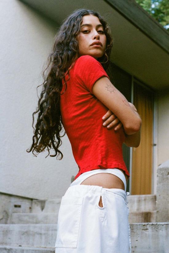  질 로드리게즈 반팔 티셔츠 길 로드리게스 포인텔 펄라 티 토마토 - GIL RODRIGUEZ