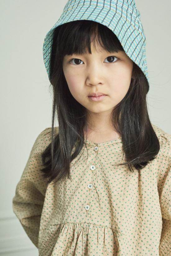  [키즈] Caramel 트레이닝 상의 키즈 카라멜 빅토리아 블라우스 그린 도트 무늬 - CARAMEL