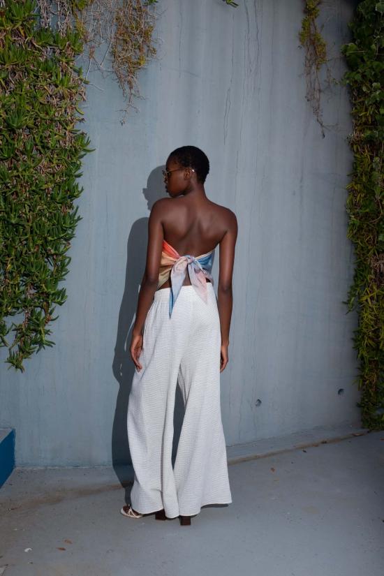  언타이틀드 인 모션 민소매 티셔츠 제목 없음 모션 포마 탑 솔스티스 - UNTITLED IN MOTION