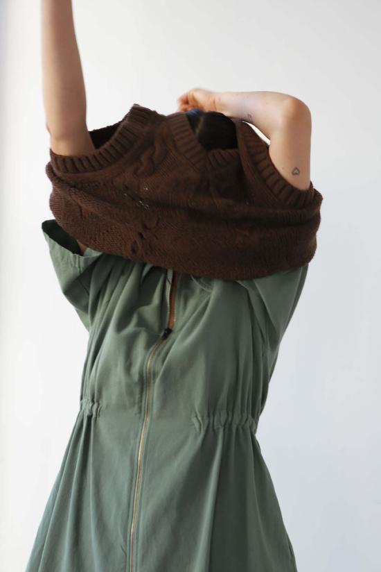  노블 베스트 고급스러운 꼬임 니트 조끼 초콜릿 - NOBLE