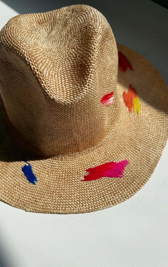  익스퀴짓 제이 모자 정교한 J 핸드 스티치