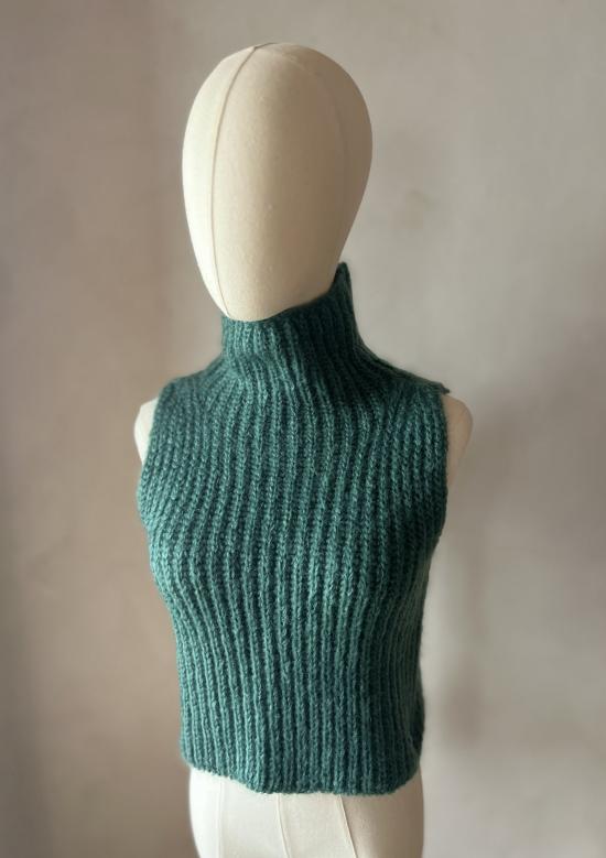  우보야 베스트 키드 모헤어 크롭 - UBOYA