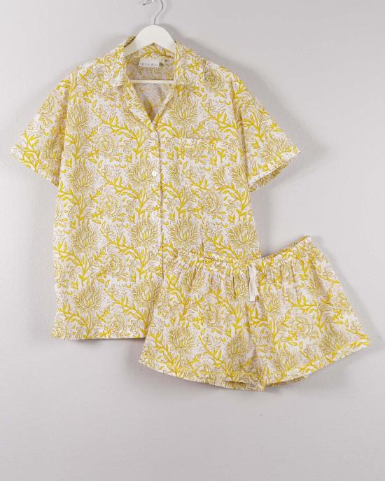  Lounge Act 라운지 웨어 라운지 액트 반팔 잠옷 세트 노란색 꽃무늬