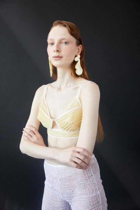  루이자 에 라 루나 민소매 티셔츠 루이사 에 라 루나 델핀 플리츠 탑 카나리 - LUISA ET LA LUNA