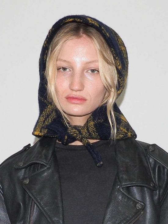  클라이드 모자 보닛 네이비/옐로우 체크무늬 플리스 - CLYDE