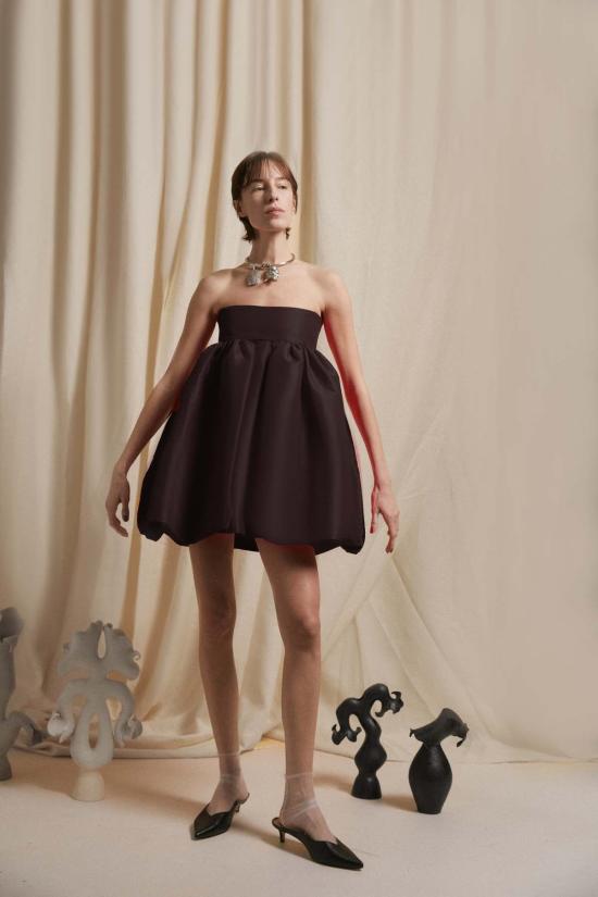  루이자 에 라 루나 민소매 티셔츠 Luisa Et La Luna Bleu 스트랩리스 버블 드레스 느와르 - LUISA ET LA LUNA