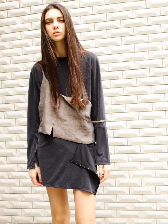  OUOR 민소매 티셔츠 우오르 바그다드 린넨 탑 브라운 - OTHER BRANDS