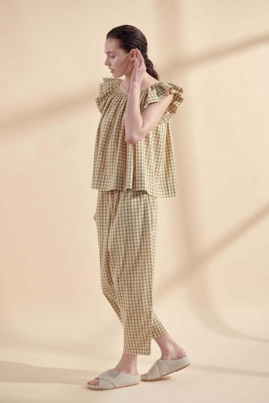  아멘테 블라우스 러플 탑 내추럴 깅엄 - AMENTE