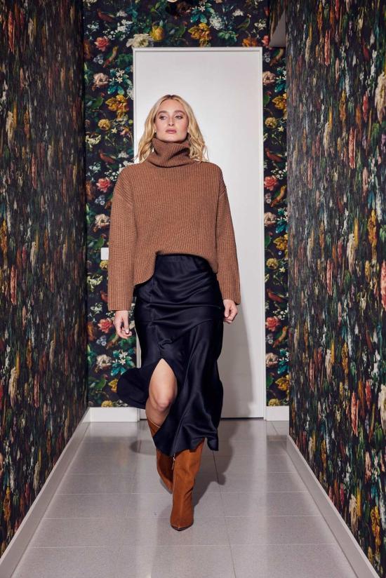  린제이 니콜라스 뉴욕 터틀넥 린지 니콜라스 뉴욕 텍스처드 - LINDSAY NICHOLAS NEW YORK