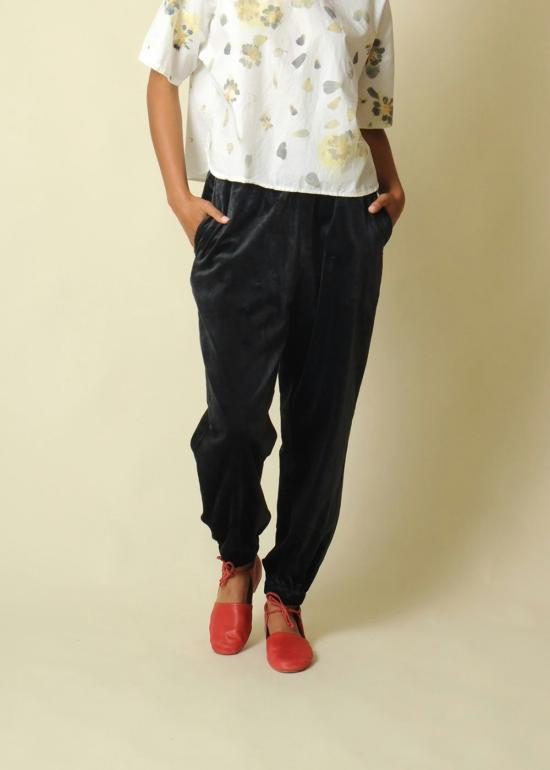  MiiThaii 스트레이트 팬츠 Mii Thaii 벨벳 팬츠