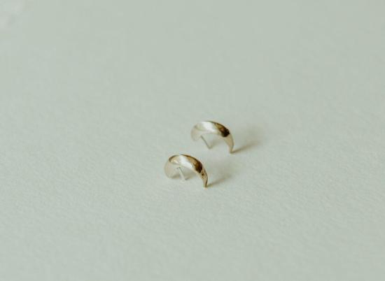  유니 이어링 주얼리 날라 스터드 귀걸이