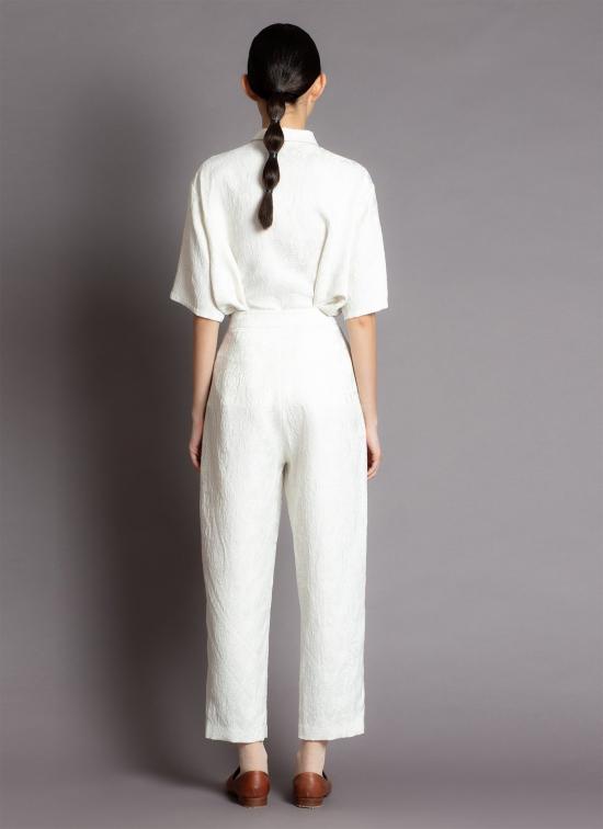  KAAREM 스트레이트 팬츠 카렘 오타테아 릴렉스드 플리츠 포켓  화이트 스월 - OTHER BRANDS