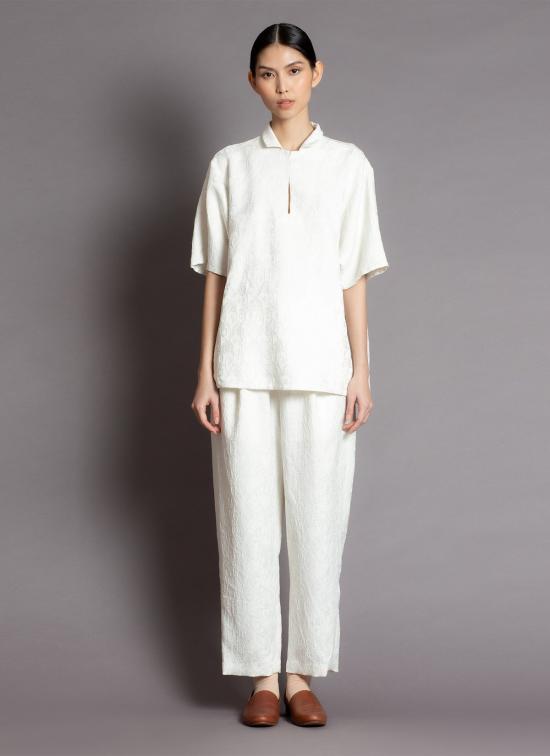  KAAREM 스트레이트 팬츠 카렘 오타테아 릴렉스드 플리츠 포켓  화이트 스월 - OTHER BRANDS