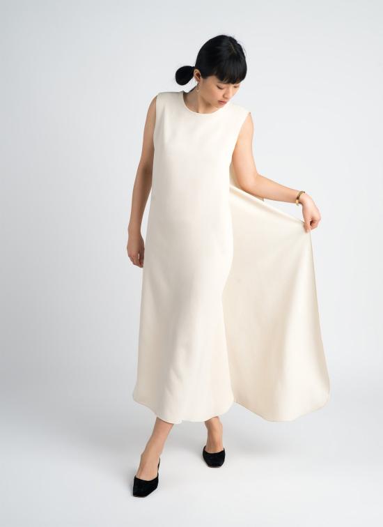  카렘 롱 원피스 턴 슬리브리스 오버랩 맥시 드레스 베이지 - KAAREM