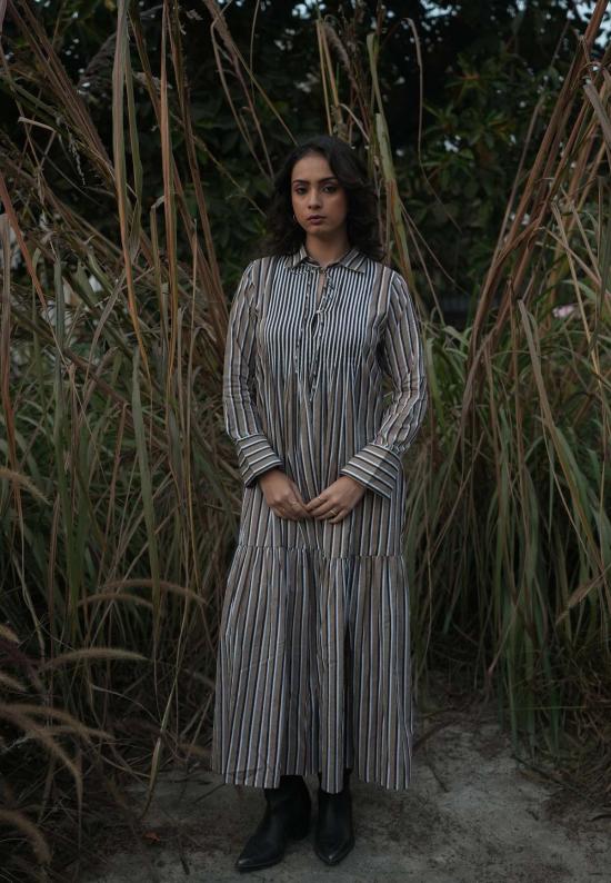  이키비 롱 원피스 아카리 스트라이프 드레스 브라운 - IKKIVI