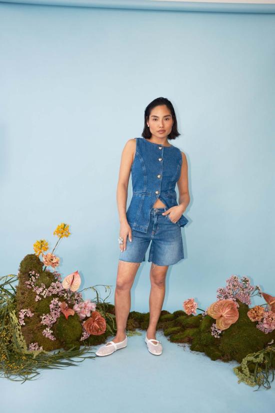  Just Black Denim 데님 숏팬츠 저스트 블랙 데님 미드라이즈 버뮤다 쇼츠 미디엄 데님 - OTHER BRANDS