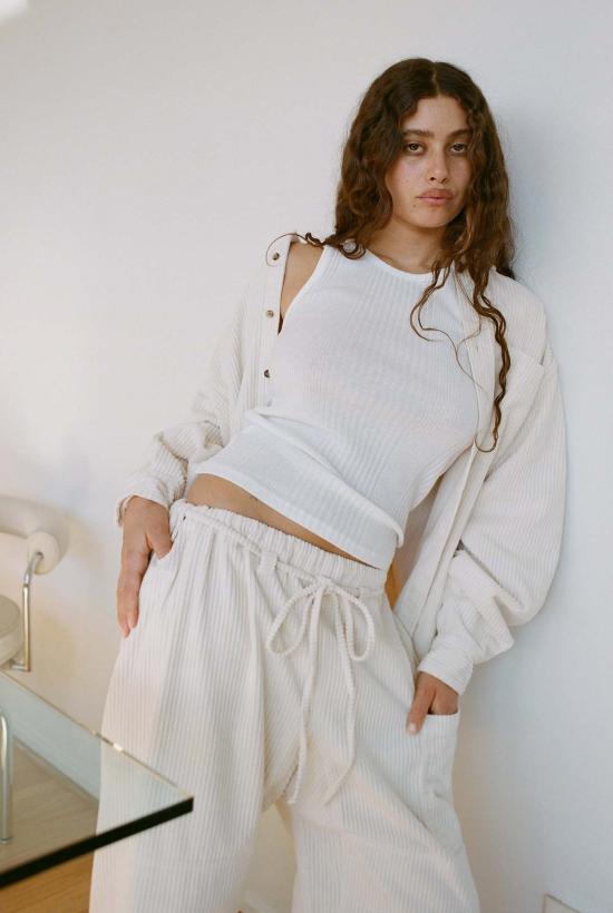  질 로드리게즈 민소매 티셔츠 길 로드리게즈 베리에이티드 립 유니섹스 탱크탑 - GIL RODRIGUEZ