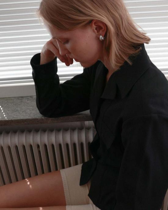  아니카 이네즈 이어링 젠틀 슬로프 후프 - ANNIKA INEZ