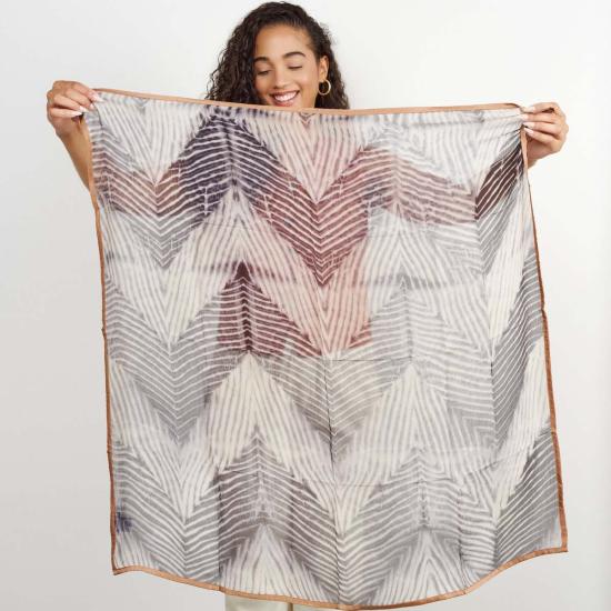  베리어슬리 머플러/스카프 다양한 사무 시보리 프린트 실크 시폰 스카프 블랙 - VARIOUSLY