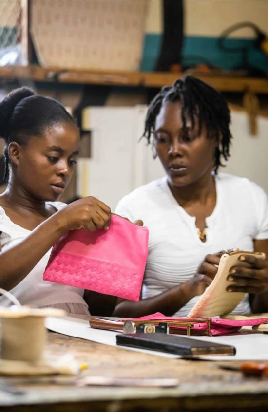  듀 맹 키링 듀 메인즈 대형 파우치 키체인 & 슬림 ID 액세서리 세트 - DEUX MAINS