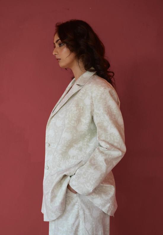  이키비 수트 자켓 노어 더블 버튼 블레이저 아이보리 - IKKIVI