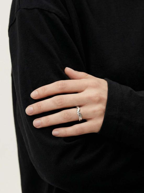  레이어스 반지 에센스 링 - LLAYERS