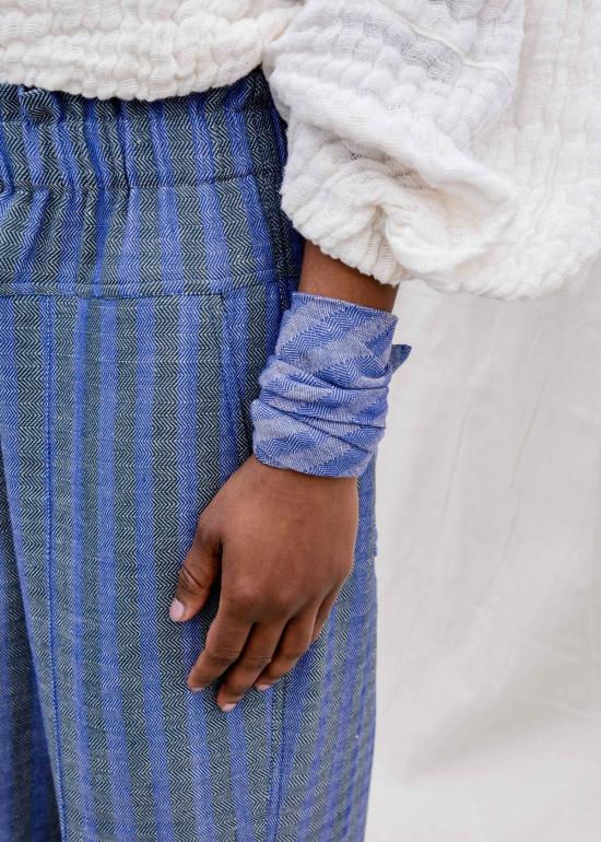  예세이트 머플러/스카프 예사엣 아벨 타이 샴브레이/오프 화이트 헤링본 스트라이프