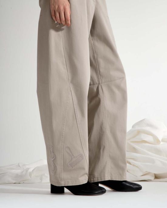  Future Classics 스트레이트 팬츠 미래의 고전 작품 자수 바지 트라우저 스튜디오 클레이 - OTHER BRANDS