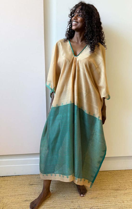  Two 롱 원피스 두 개의 사원 테두리 카프탄 - TWO