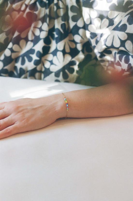  HNDSM 바디 주얼리 핸드메이드 컬러 골드 & 비즈 팔찌