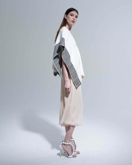  보즈 블라우스 어패럴 스트라이프 엣지 만타 - VOZ