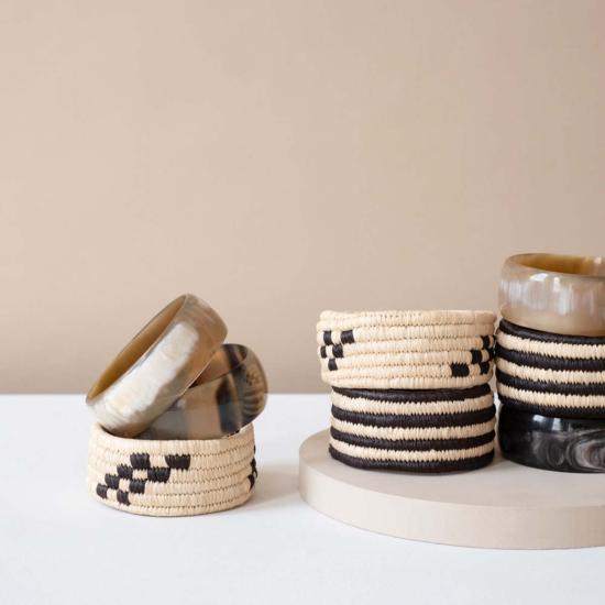  마디디 컬렉티브 팔찌 Maadili Collective 볼트형 바구니 - MAADILI COLLECTIVE