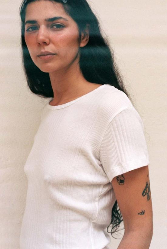  질 로드리게즈 반팔 티셔츠 길 로드리게즈 변형 립 - GIL RODRIGUEZ