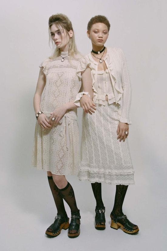  안나 수이 가디건 빅토리아풍 포인트엘 니트 - ANNA SUI