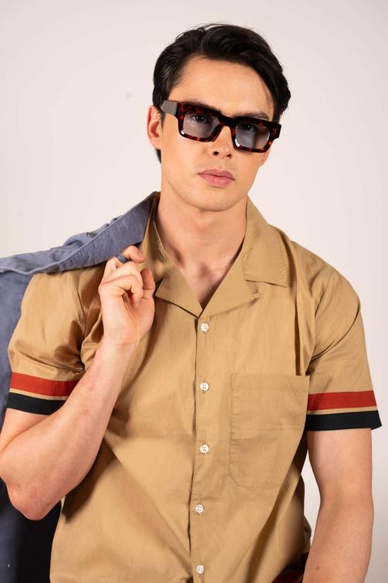  DUSHYANT. 반팔 셔츠 두샨트. 돈 캠프 칼라  카키 아이비 스트라이프 - OTHER BRANDS