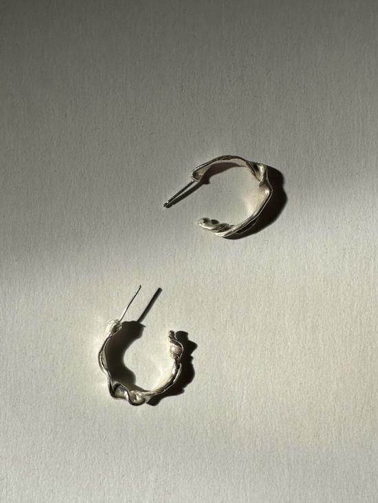  레이어스 이어링 에센스 - LLAYERS