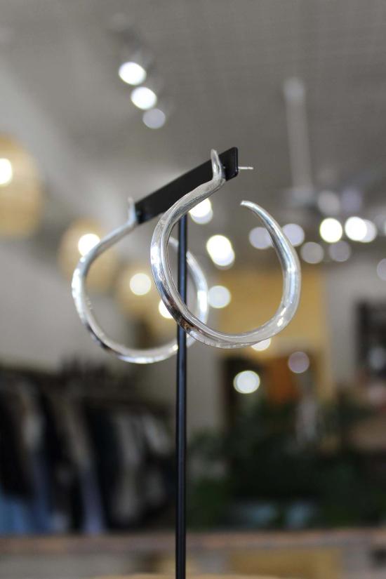  아리아나 부사르 레이펠 이어링 아리아나 부사르 라이펠 라지 키키  스털링 실버