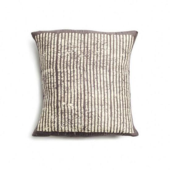  Variously 가죽소품 다양한 메이플 블랙 핸드 왁스 블록 프린트 스트라이프 베개 블랙 - VARIOUSLY