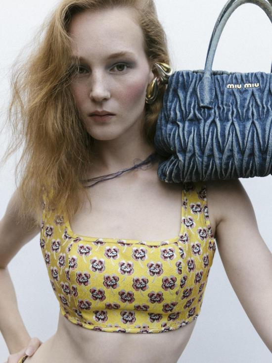  안나 발렌티나 민소매 티셔츠 오브리 탑 이탈리안 플로럴 자카드