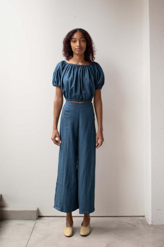  at Dawn. 스트레이트 팬츠 새벽에. 슬릿 와이드 팬츠